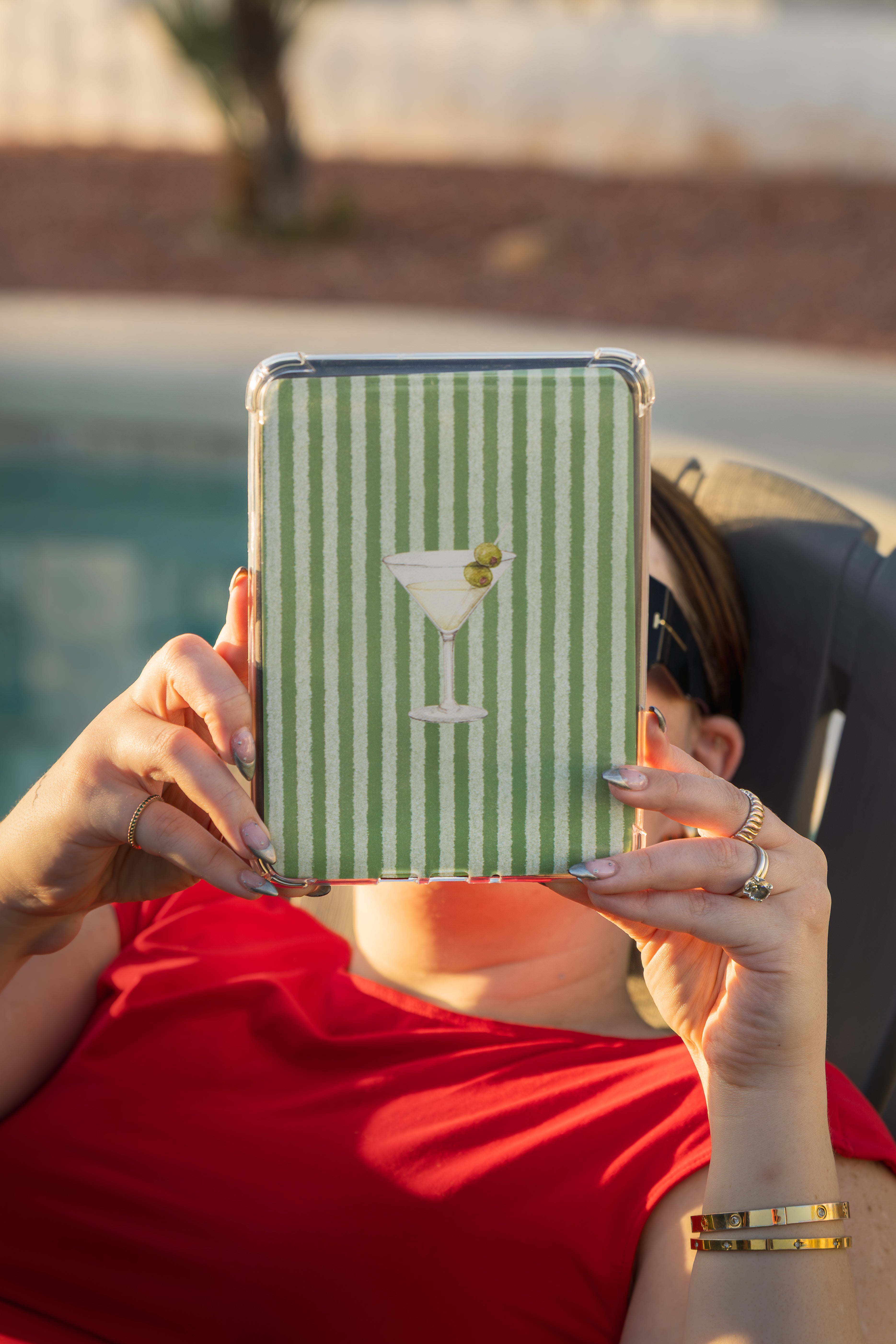 Homebody Club & Martini Kindle Insert